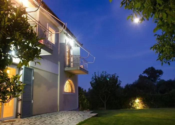 The House * Romírion