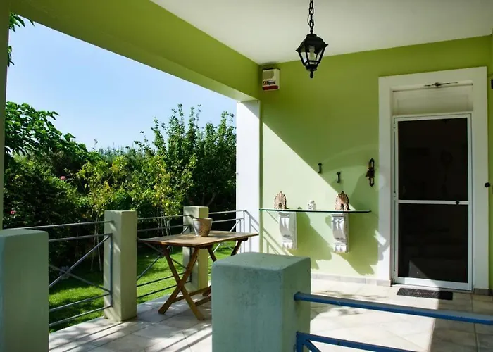 The House 度假居 *